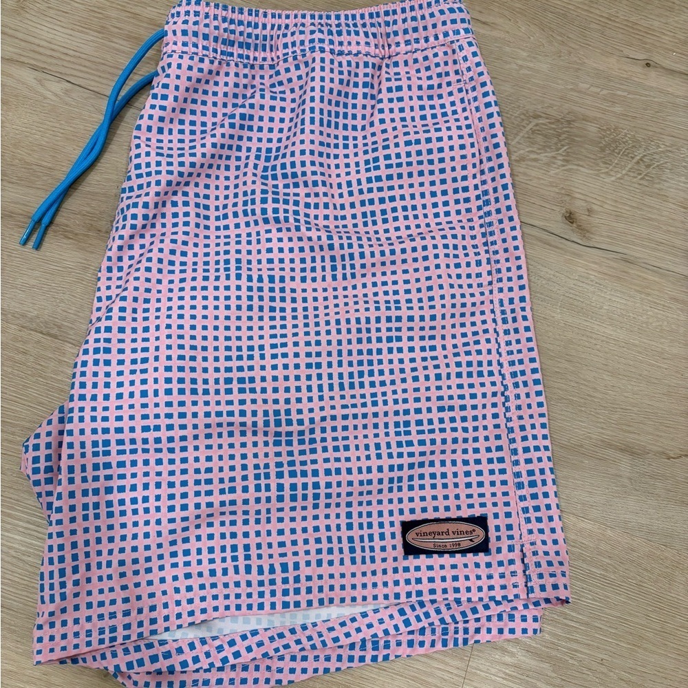 Men’s Vineyard Vines Men's Swim Shorts in Pink and Blue Check
